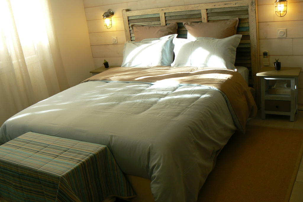 L' Escale Tranquille Bed & Breakfast Sete Room photo